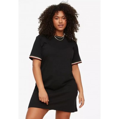 Trendyol Plus Size T-Shirt Dress